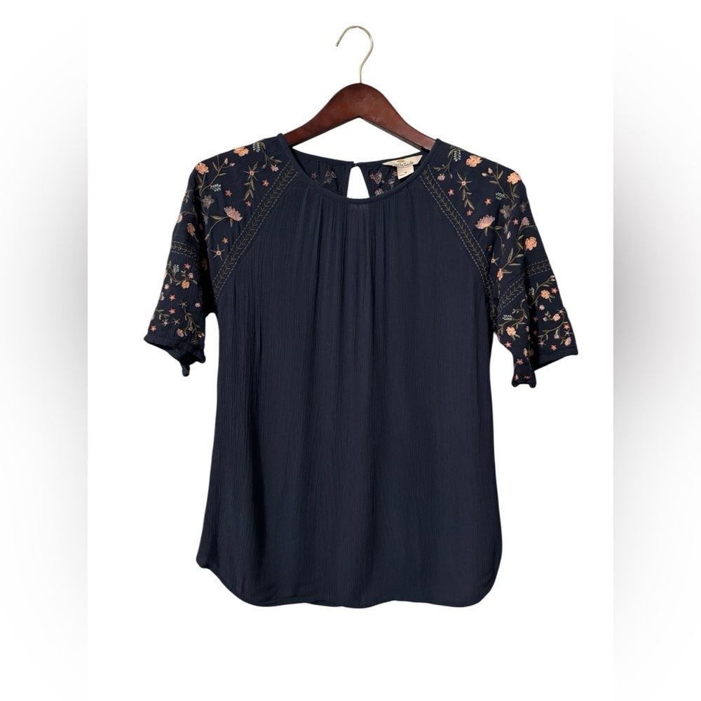 🔥Bob Timberlake Navy Embroidered Blouse – Size M